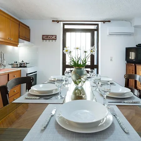 Kiki's House Near Falassarna And Balos Holiday home *
